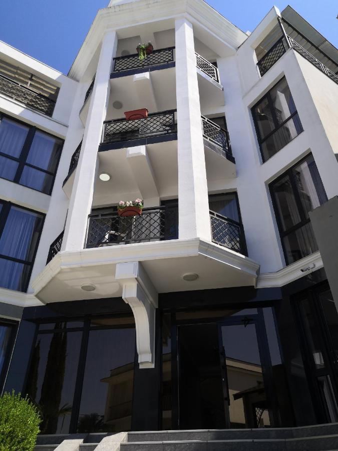 Gega Hotel Gagra Exterior photo
