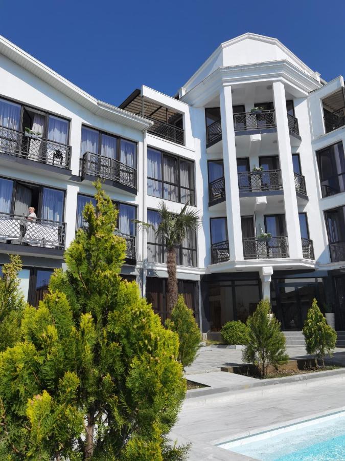 Gega Hotel Gagra Exterior photo