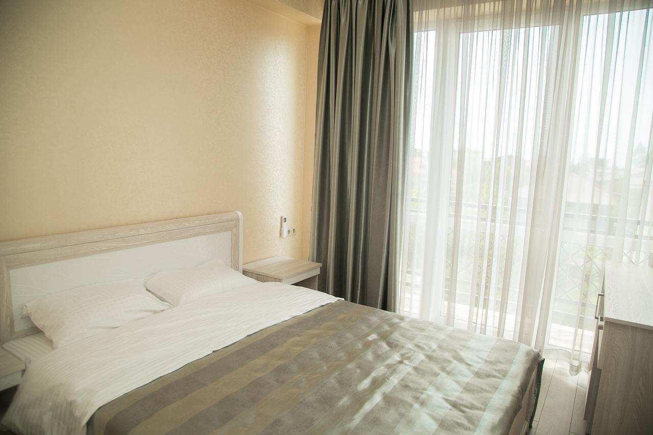 Gega Hotel Gagra Exterior photo