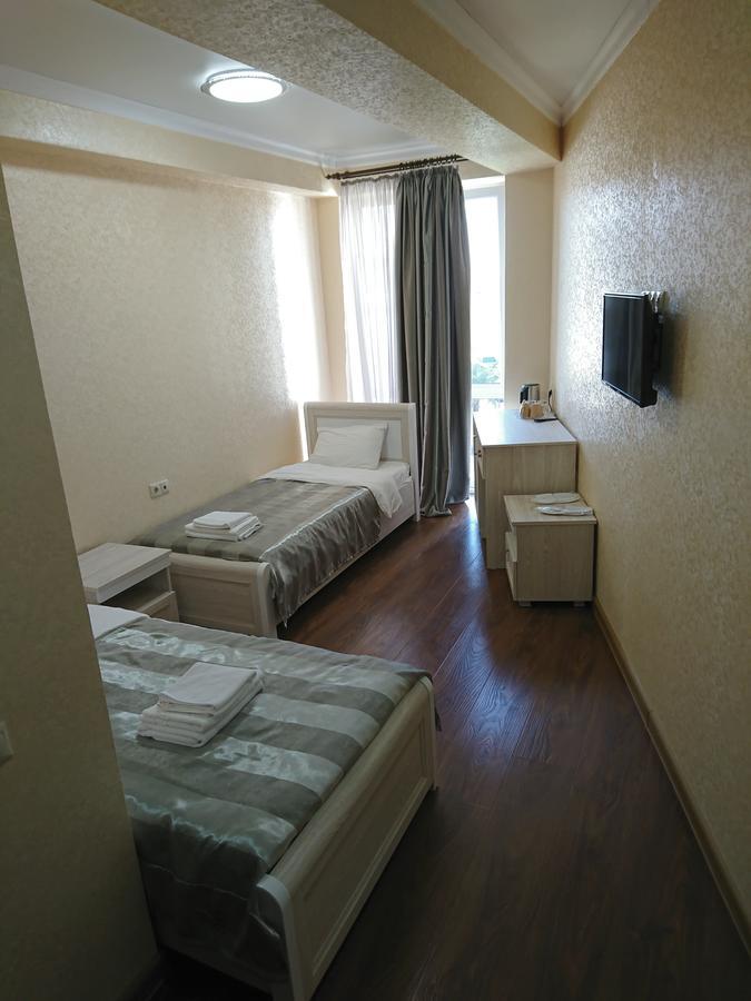 Gega Hotel Gagra Exterior photo
