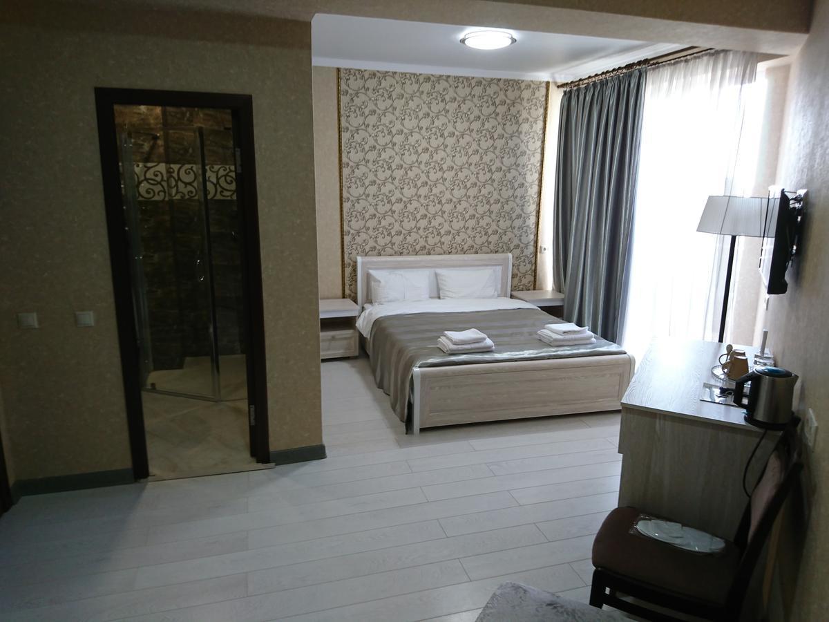 Gega Hotel Gagra Exterior photo